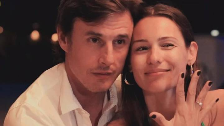 ¡Se casa Pampita! La modelo dio el sí después de un romántico pedido de su pareja, Roberto García Moritán