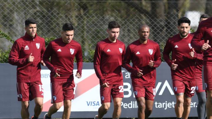 Práctica regenerativa y cambio de chip para River