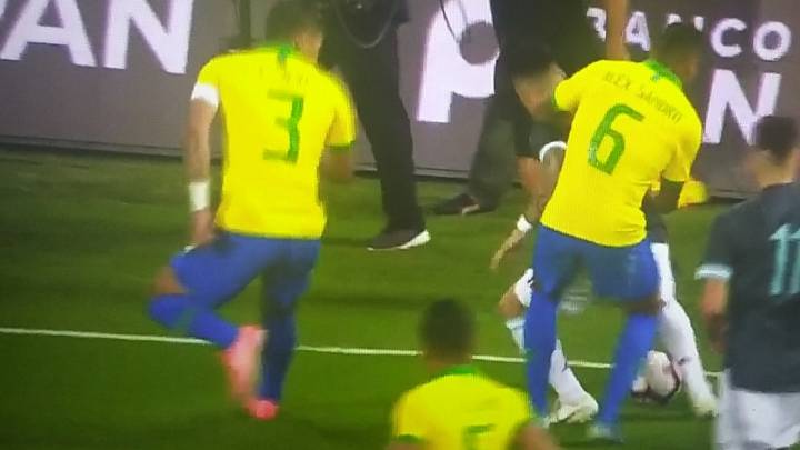 Polémicas del Argentina - Brasil: riguroso penal pitado a favor de la Albiceleste
