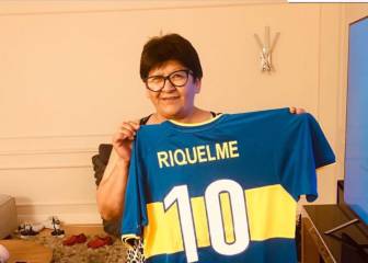 Riquelme le regaló su camiseta a la madre de Salvio