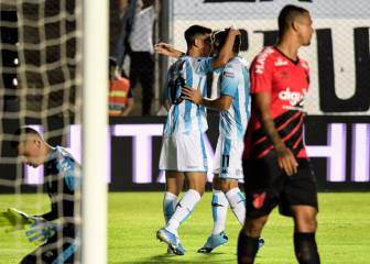 Racing vence por penales