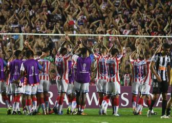 Unión goleó a Atlético Mineiro y se posicionó bien para la vuelta