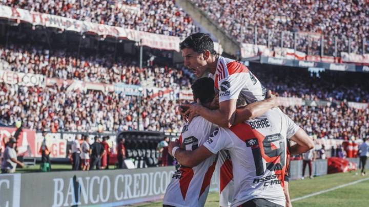 River ante Unión, con la presión de mantener la ventaja