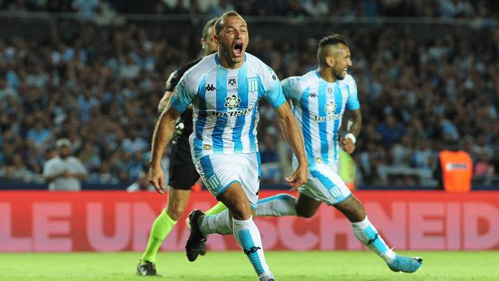 La Academia ganó un clásico histórico con 9 hombres