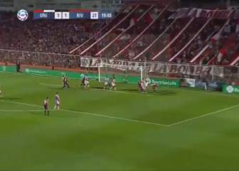 ¡Ni el lo podía creer! El gol de Rojas para River contra Unión a la salida de un corner