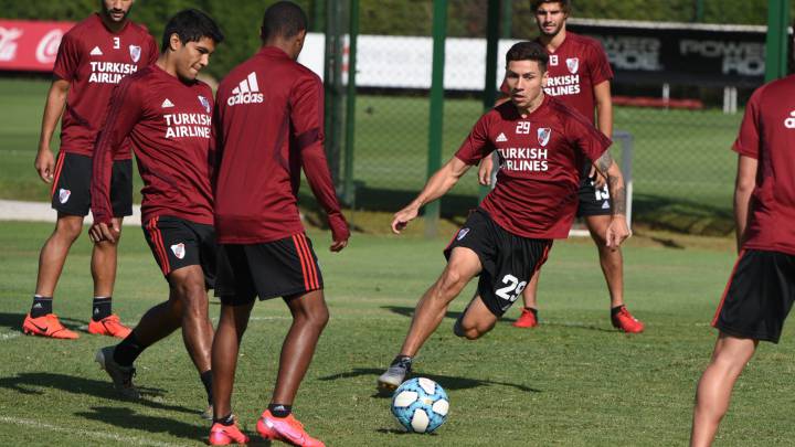 Díaz se entrenó diferenciado y podría volver Martínez Quarta