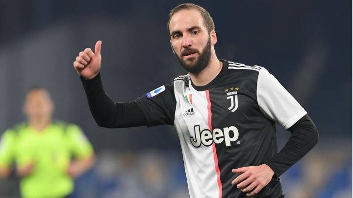 Los Wolves se interesan por Higuaín y los hinchas estallan