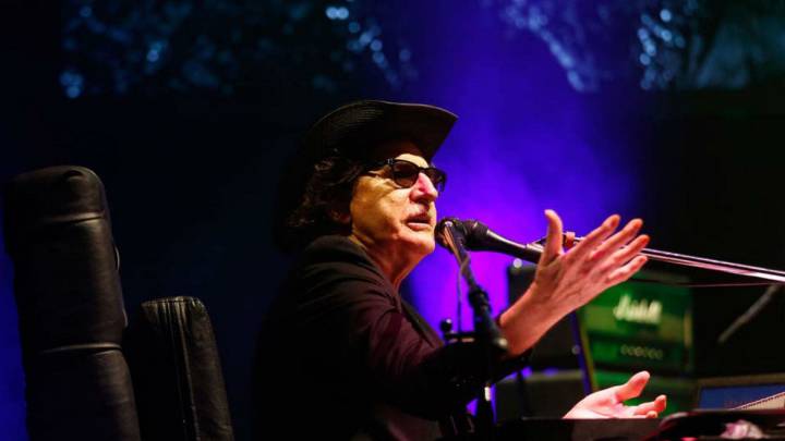 Charly García fue internado con fiebre: el primer hisopado dio negativo de COVID-19