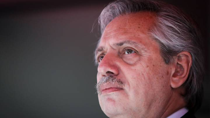 "Deberíamos volver a la cuarentena absoluta"