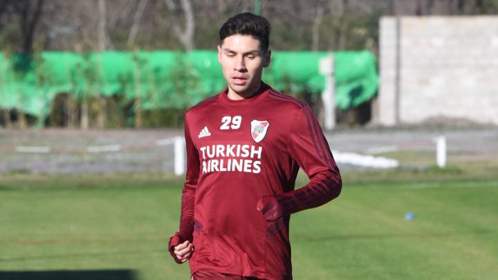 Montiel volvió a entrenarse en Ezeiza con sus compañeros