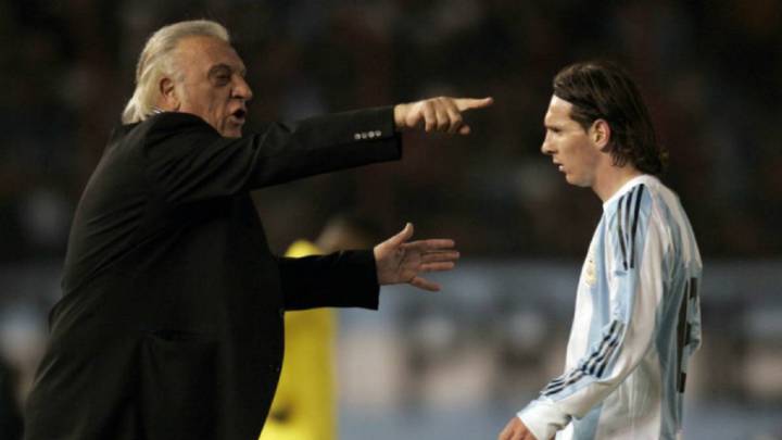 Basile: "Messi nació en el Barça y debe morir allí, en su club"