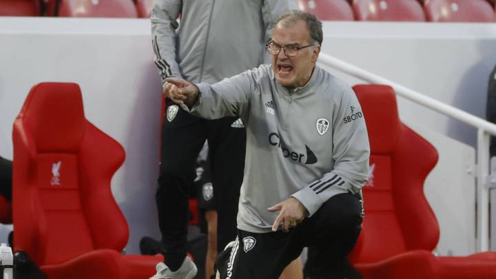 Bielsa en la Premier, "derrota justa" y show con el traductor