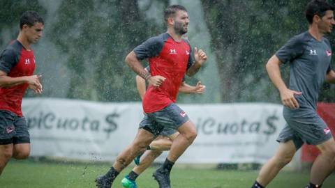 Cuatro amistosos suspendidos