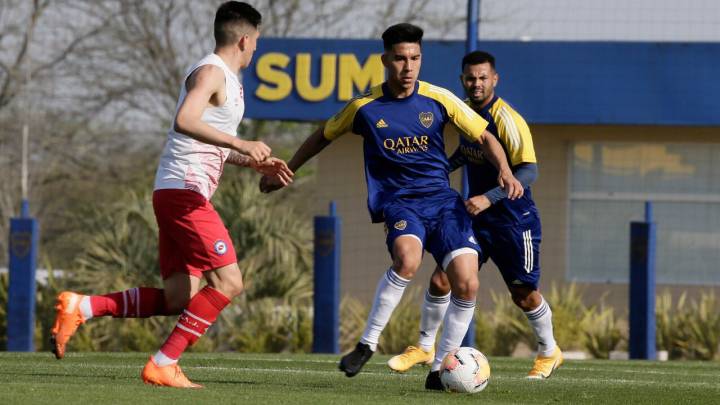 El delantero anotó en el primero, que terminó con victoria xeneize por 2 a 0. Wanchope también sumó minutos de fútbol.