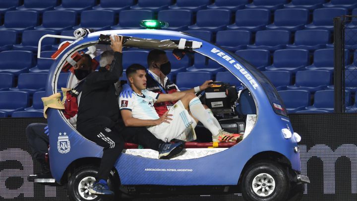 Palacios, fracturado tras el rodillazo de Ángel Romero