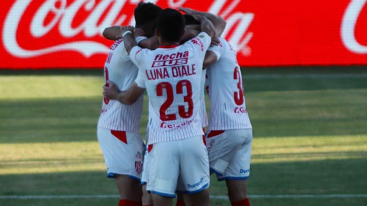 Unión de Santa Fe se impuso por 3-2 como visitante ante Arsenal de Sarandí, por la cuarta fecha de la Copa Liga Profesional, y dejó a Racing Club sin chances.