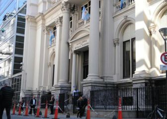 Día de la Soberanía Nacional: ¿abren los bancos para cobrar el AUH, AUE, Potenciar, jubilados...?