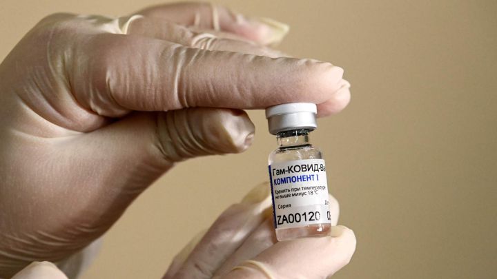 Coronavirus Argentina: ¿qué día llegarán las primeras dosis de la vacuna rusa?