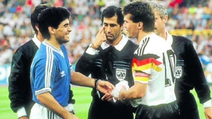 La historia de los botines de Matthäus que usó Maradona