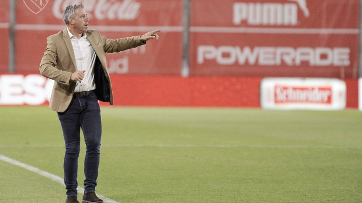 Lucas Pusineri deja de ser el técnico de Independiente