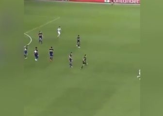 Con la pelota en juego y 1-0 en el marcador... la acción por la que machacan a Boca en las redes