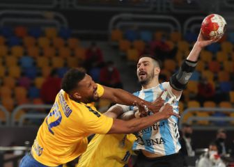 Argentina gana y cumple