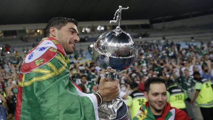 Ferreira reconoce a Gallardo: "Soy mejor DT gracias a él"