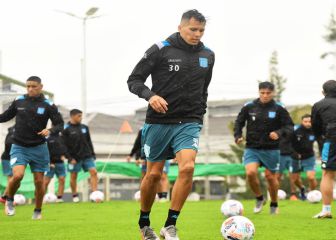 Racing recuperó a un delantero, mientras espera su primer refuerzo