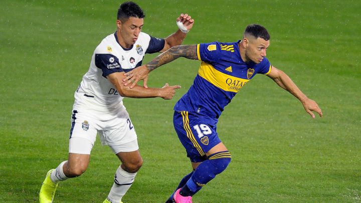 Con Zárate a la par, Boca volvió a los entrenamientos