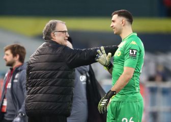 Emiliano Martínez aleja al Leeds de Bielsa de Europa