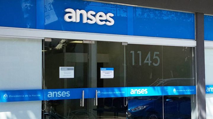 AUH, AUE, PNC, desempleo, jubilaciones y pensiones de ANSES: quiénes cobran hoy, 2 de marzo