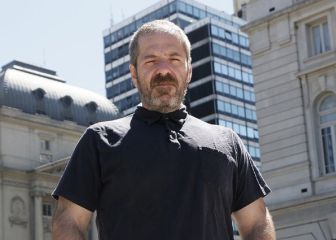 Murió Carlos Busqued: reacciones a la muerte del escritor de 'Bajo este sol tremendo'