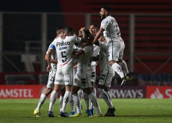 Santos gana y está cerca de la fase de grupos de la Copa Libertadores