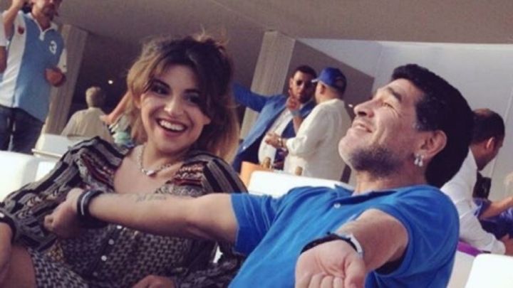 La hija menor del Diez y Claudia Villafañe publicó un mensaje en el que relató sus últimos momentos más íntimos junto a su papá. Desgarrador.