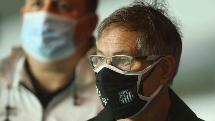 Holan abandona Santos