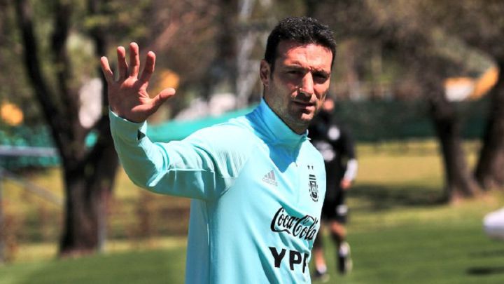 Scaloni ya está en Argentina