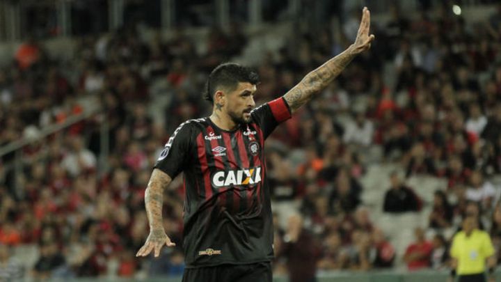 Lucho González se retira