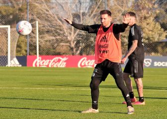 Todos test 'negativos' antes de viajar para el debut con Chile