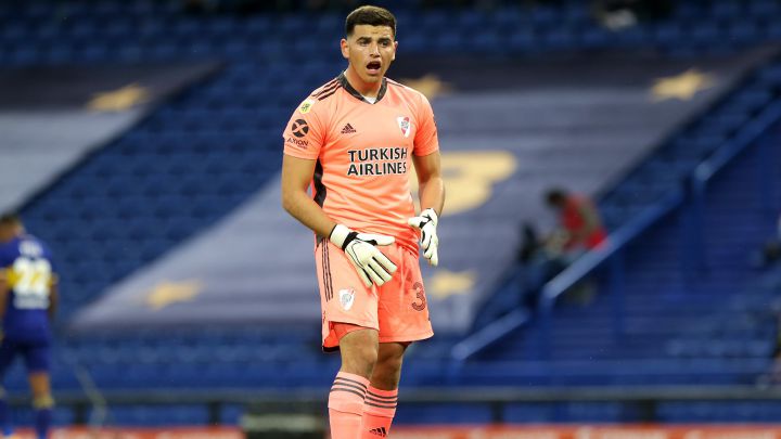 Leonardo Díaz firmó su primer contrato profesional