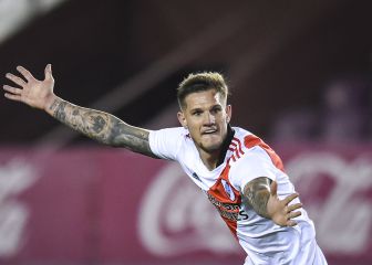 River enfrenta a Huracán con un ojo en el Superclásico