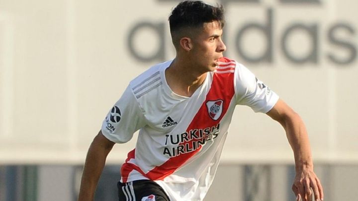 Gallardo sumó a Tomás Galván a la lista de concentrados
