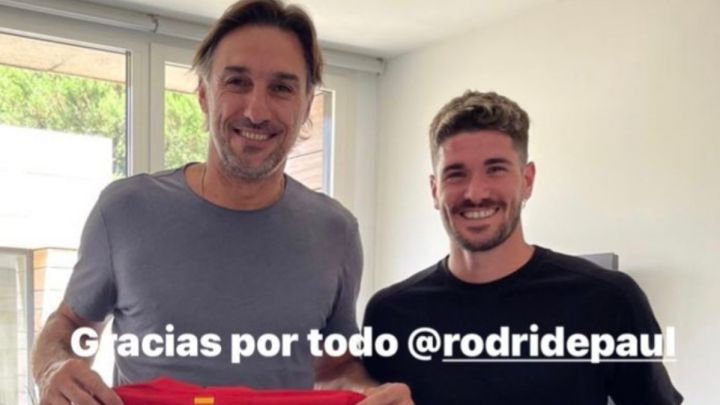 Schiavi y De Paul intercambiaron camisetas
