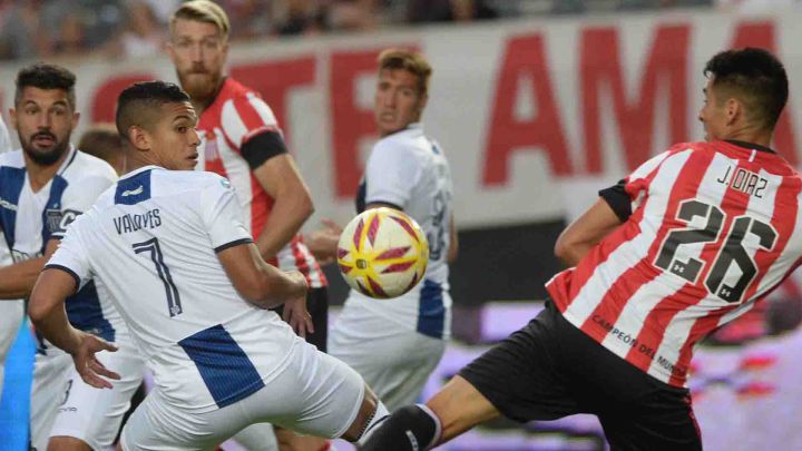 Talleres se aprovecha para seguir arriba