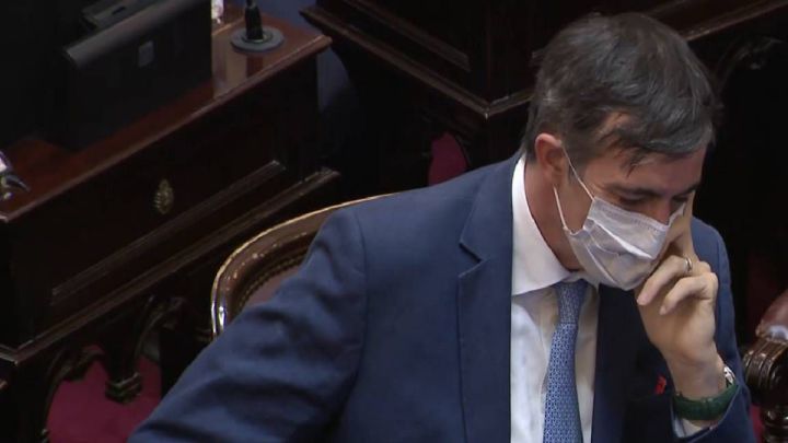 El emotivo homenaje de los senadores a Esteban Bullrich en su lucha contra la ELA
