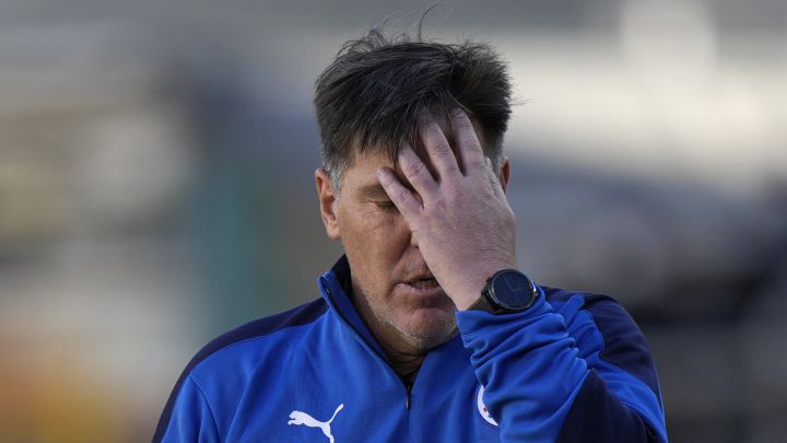 Eduardo Berizzo deja de ser el DT de Paraguay