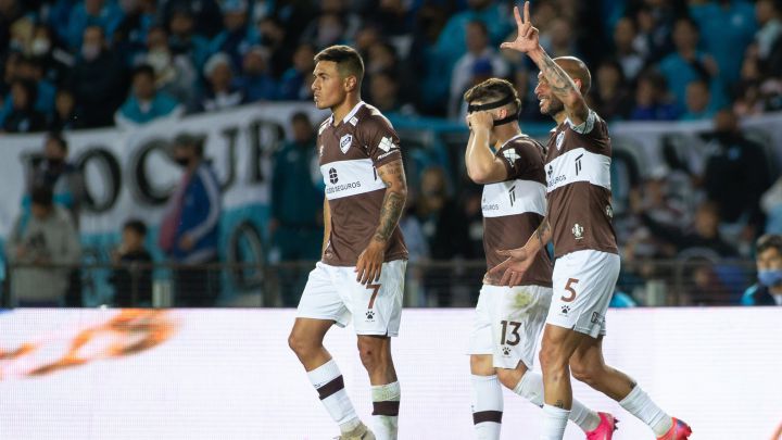 Racing pierde con Platense y se aleja de zona de copas internacionales