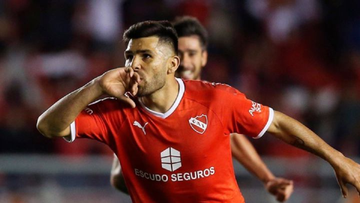 El delantero Silvio Romero reconoció hoy que sufrió un desgaste en Independiente y que aceptó irse a préstamo al Fortaleza de Brasil por una decisión personal.