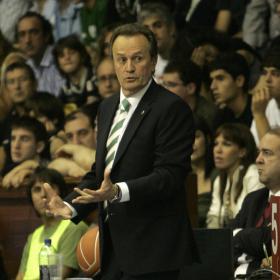 Aíto: "Todos los partidos de Euroliga son difíciles" Aíto: "Todos los partidos de Euroliga son difíciles"