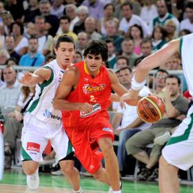 Marc se disfraza de Pau y España gana tras prórroga Marc se disfraza de Pau y España gana tras prórroga