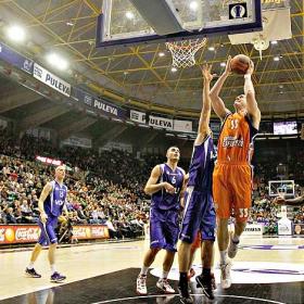 El Valencia Basket arrasa y se clasifica para la Final Four El Valencia Basket arrasa y se clasifica para la Final Four